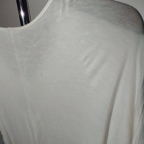 Boho Top with Batwing Sleeves - Picture 3 of 3